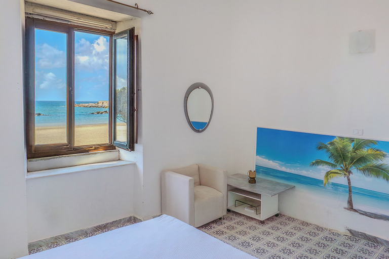 Bedroom 3, Casa Mare, Salerno