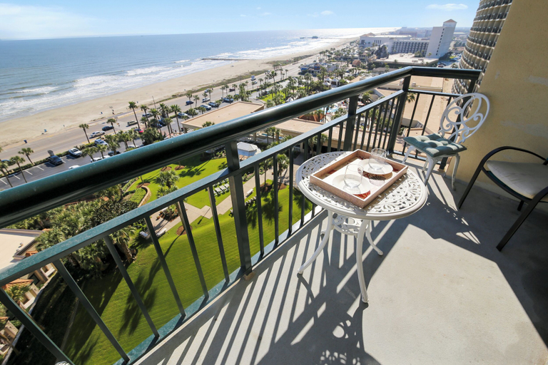 Others 4, Luis' Lair by Ryson Vacation Rentals, Galveston