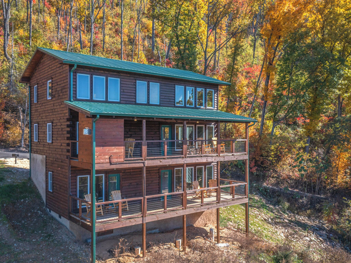 Exterior & Views 2, Overlooking Adventure by Jackson Mountain Rentals, Sevier
