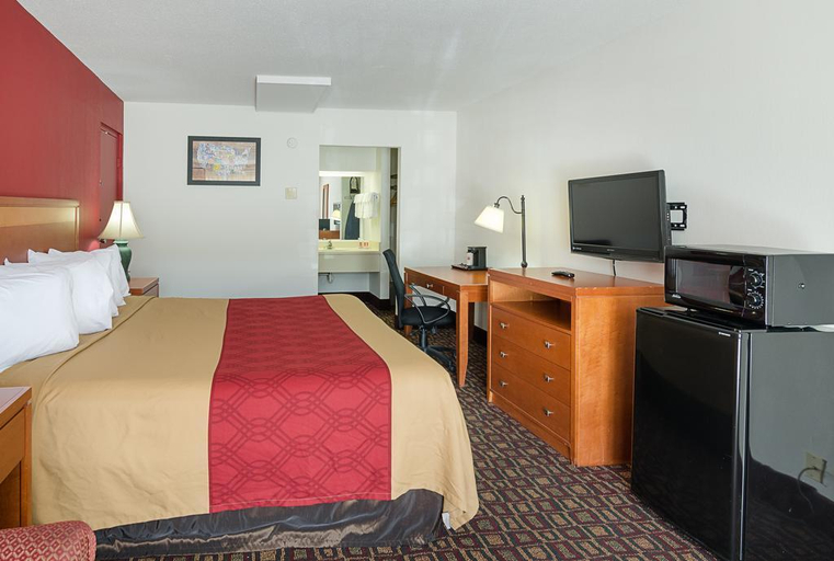 Bedroom 3, Econo Lodge Martinsville, Henry