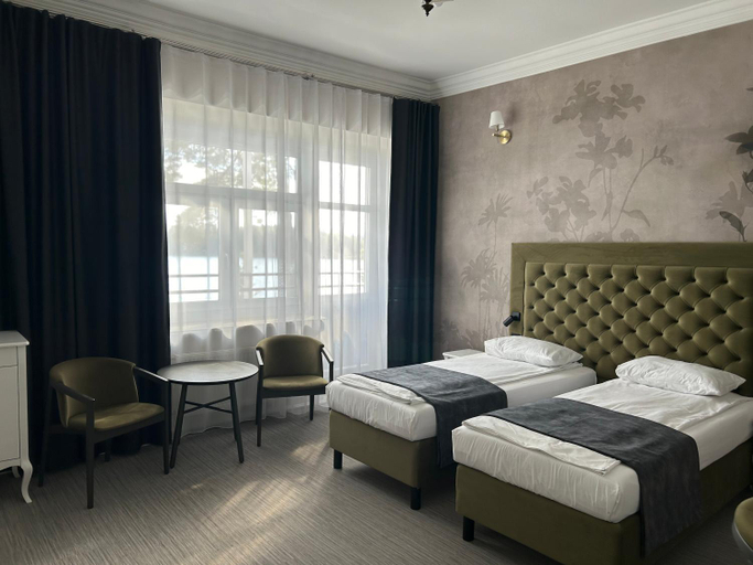 Bedroom 3, Oficerski Yacht Club, Augustów