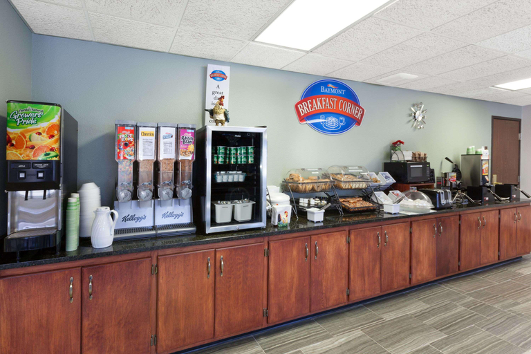 Food & Drinks 5, Baymont By Wyndham Midland, Midland