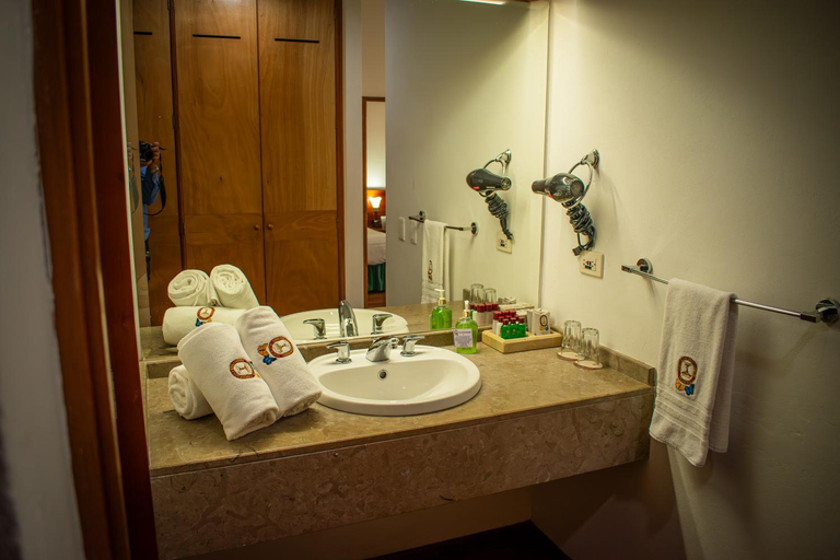 Bathroom 5, Hotel Casa de los Fundadores, Villa de Leyva