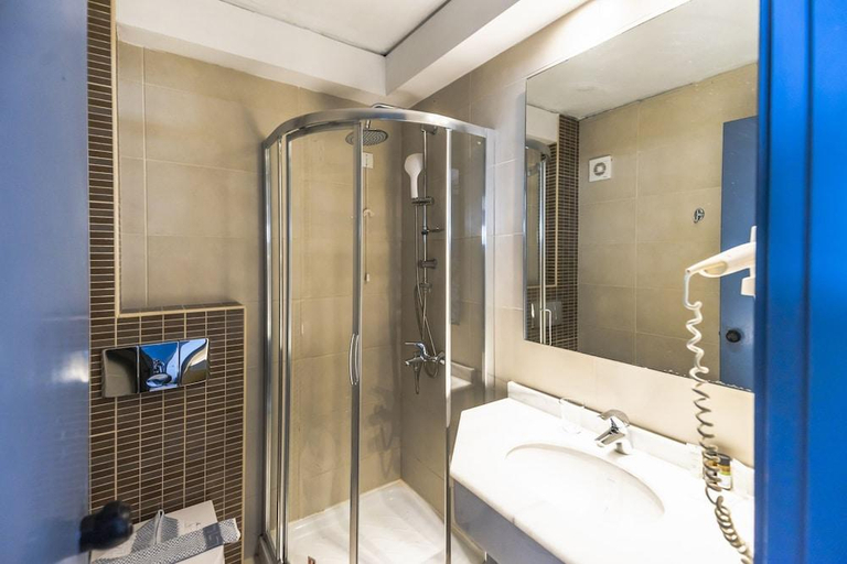 Bathroom 5, Alia Beach Hotel, Crete