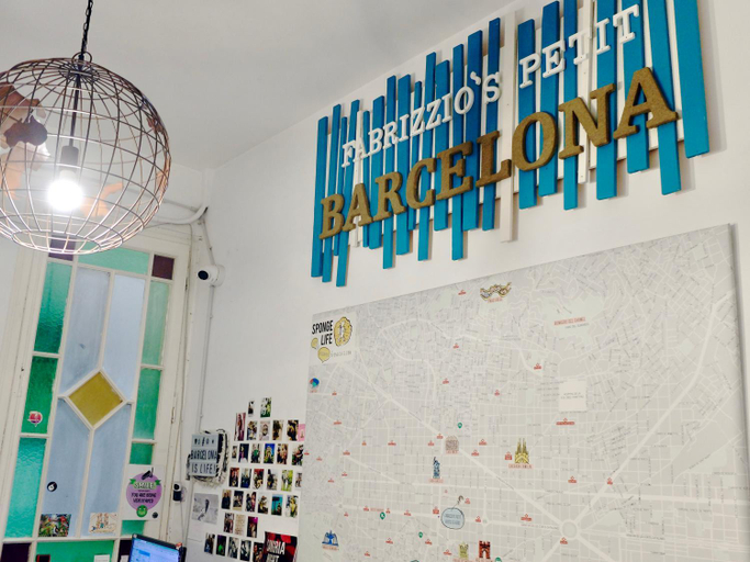 Public Area, Fabrizzio's Petit, Barcelona