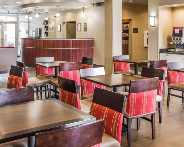 Food & Drinks 5, Comfort Suites Coralville I-80, Johnson