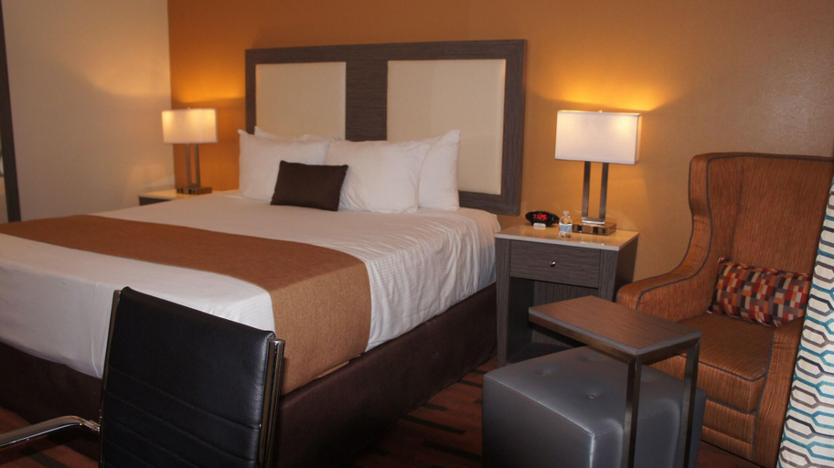 Bedroom 3, Baymont by Wyndham Chicago/Alsip, Cook