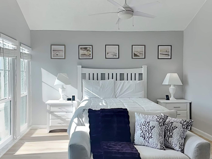 Bedroom, Madeira Beach Yacht Club 247F by Distinctive Beach Rentals, Pinellas
