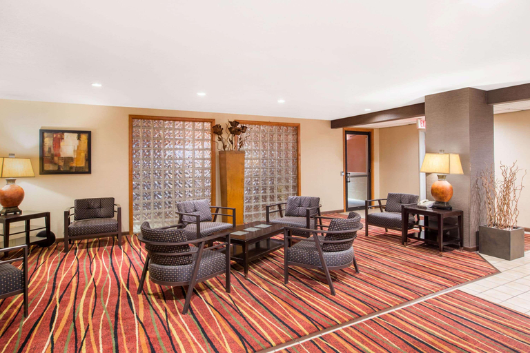 Public Area 2, Super 8 by Wyndham Brookings, Brookings