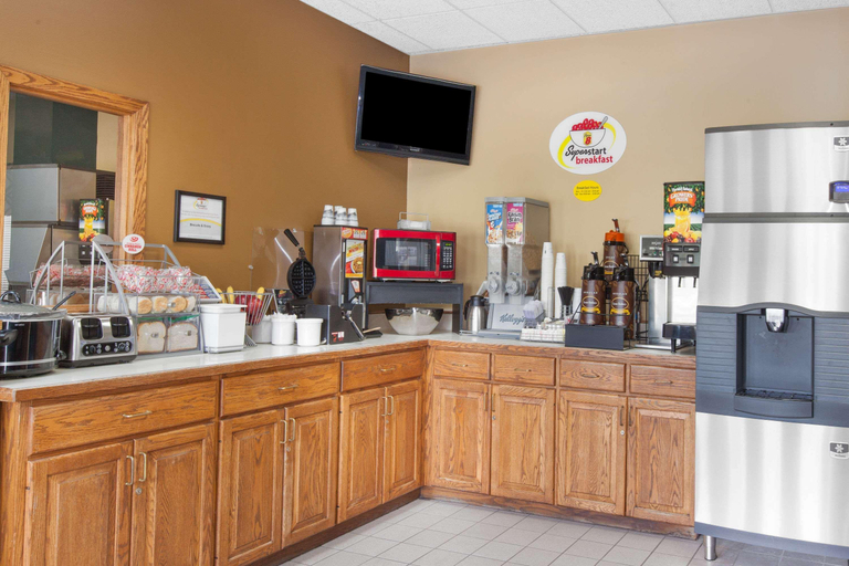 Others 5, Super 8 by Wyndham Clear Lake, Cerro Gordo