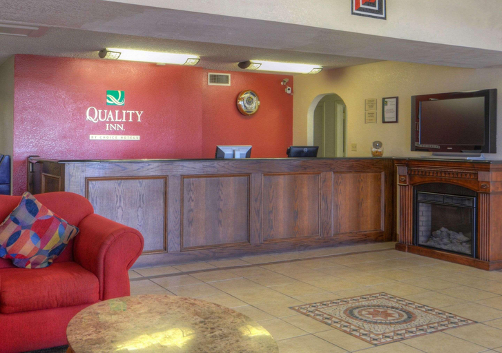 Public Area 2, Quality Inn Plainview, Hale