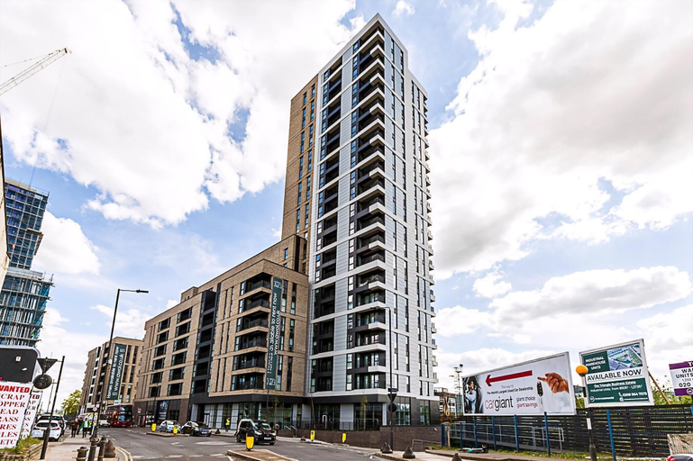Exterior & Views 2, Sky-High Studio with Stunning Views, London