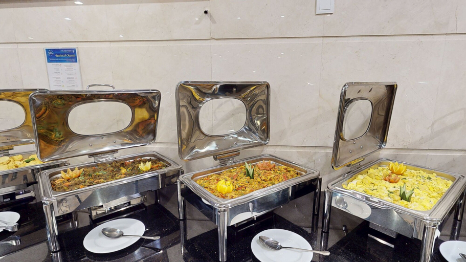 Food & Drinks 4, Grand AL-Shahbaa, Al Madinah Al Munawwarah