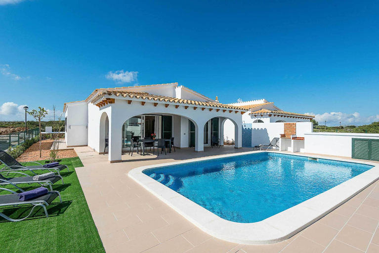 Others 4, Villa Alana, Baleares