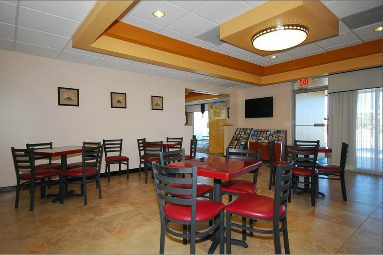 Food & Drinks 5, Quality Inn Downtown Stuart, Martin