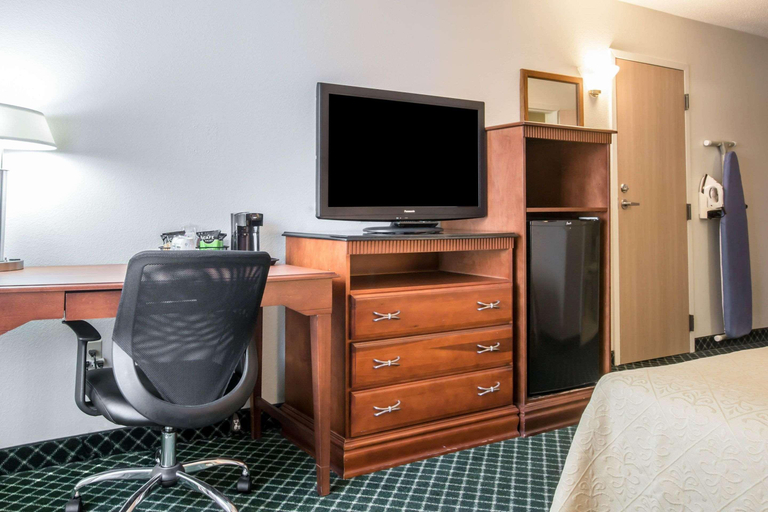 Bedroom 3, Quality Inn Colchester - Burlington, Chittenden