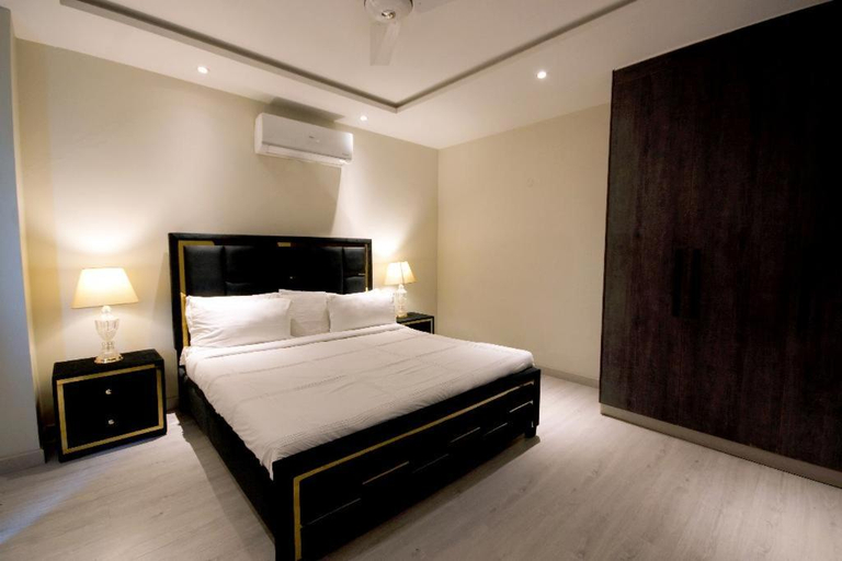 Others 5, 1-Bedroom Luxury Apartment, Lahore