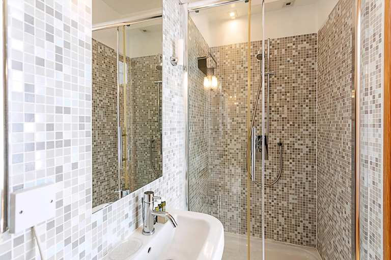Bathroom 4, Cosy Marylebone House, London