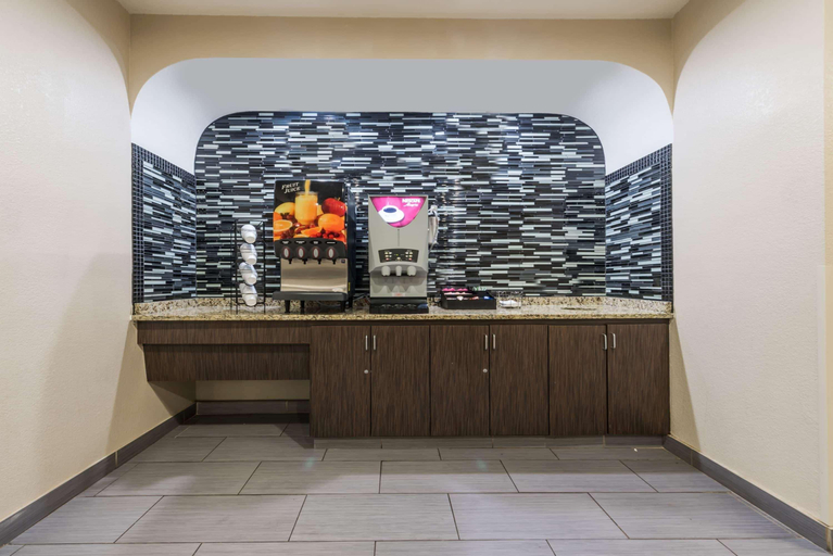 Public Area 2, Microtel Inn & Suites By Wyndham Ft. Worth North/, Fort Worth