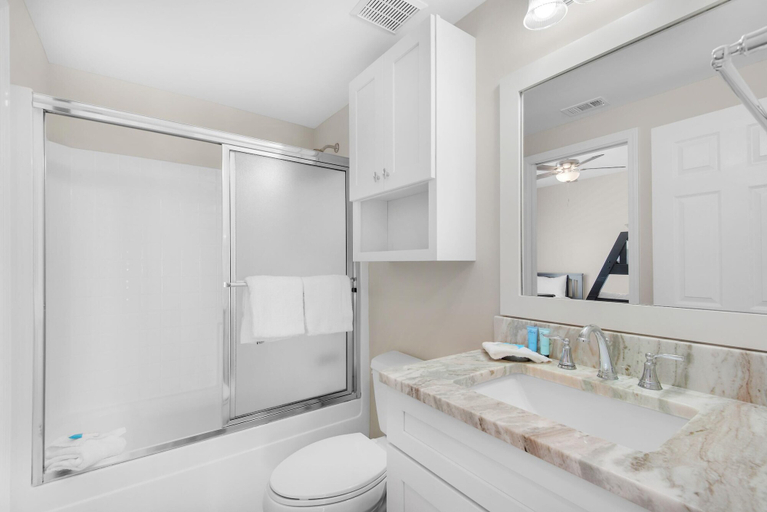 Bathroom 4, Sandpiper Cove 4114, Okaloosa