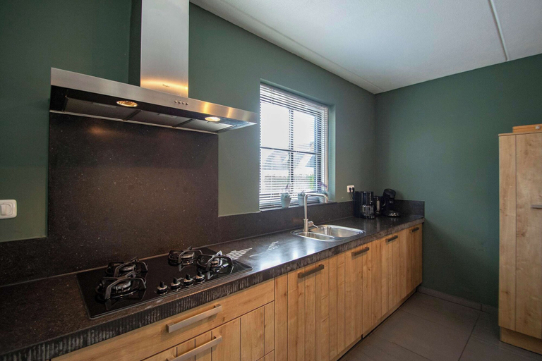 Others 4, Villa in Callantsoog With Whirlpool and Beach, Zijpe