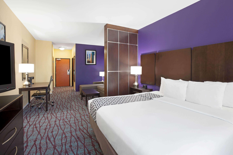 Bedroom 3, La Quinta Inn & Suites Pasadena North, Houston