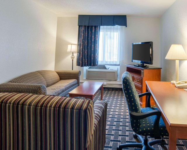 Bedroom 3, Quality Inn Savage, Scott