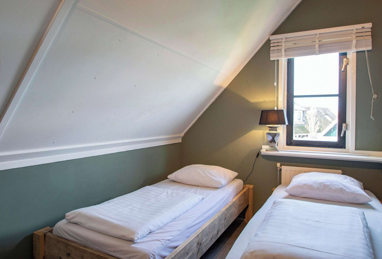 Bedroom 2, Villa in Callantsoog With Whirlpool and Beach, Zijpe