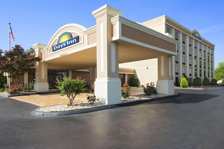 Exterior & Views, Days Inn by Wyndham Rome Downtown, Floyd