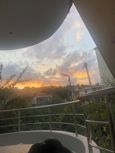 Others 4, Monas Guesthouse, Sarandës