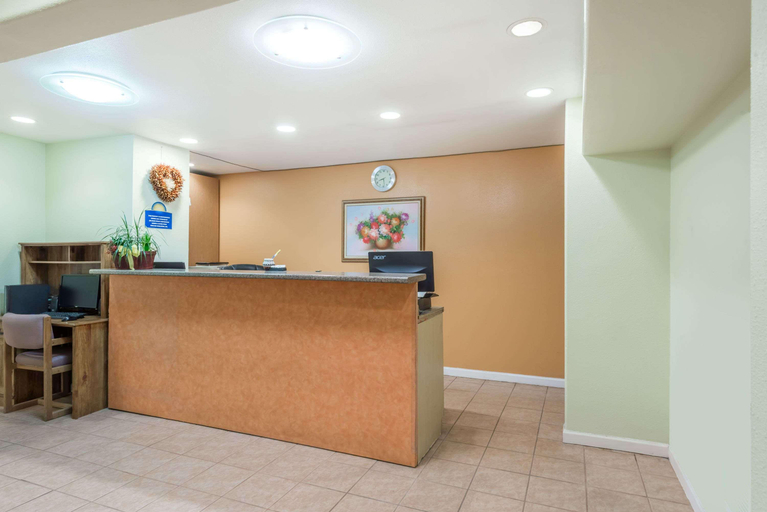 Public Area 2, Days Inn By Wyndham Socorro, Socorro