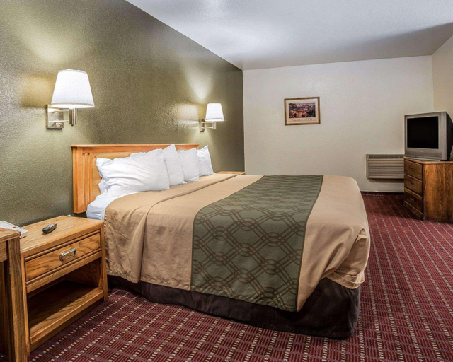 Bedroom 3, Rodeway Inn Hurricane - Zion National Park Area, Washington