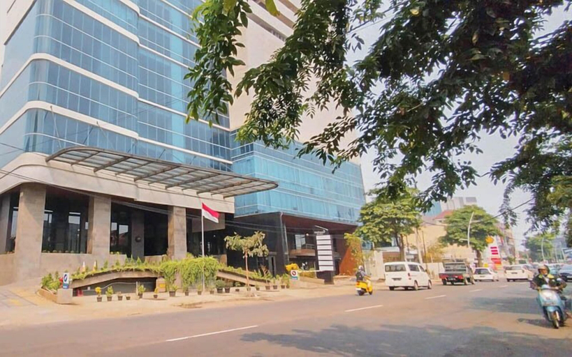 Exterior & Views, Modern Cozy Studio at The Square Surabaya Apartment, Surabaya