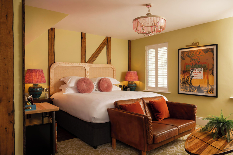 Bedroom 3, The Rabbit Hotel & Retreat, Antrim and Newtownabbey