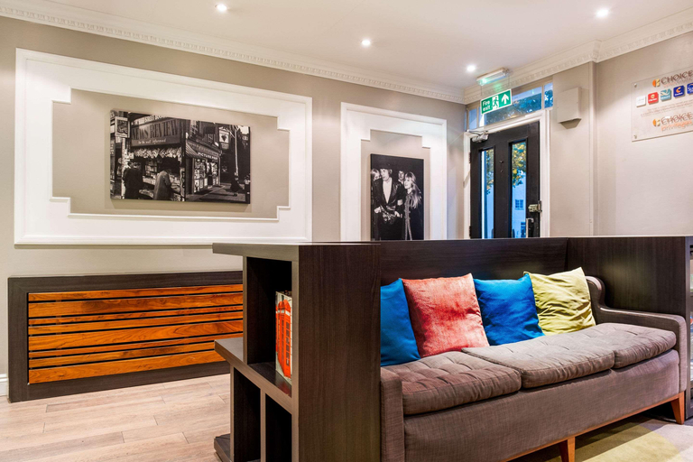 Public Area 2, Comfort Inn Victoria, London