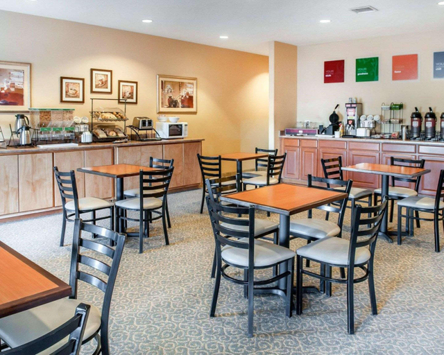 Food & Drinks 5, Comfort Inn & Suites, Socorro