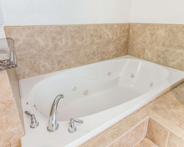 Bathroom 4, Quality Inn Hemet - San Jacinto, Riverside