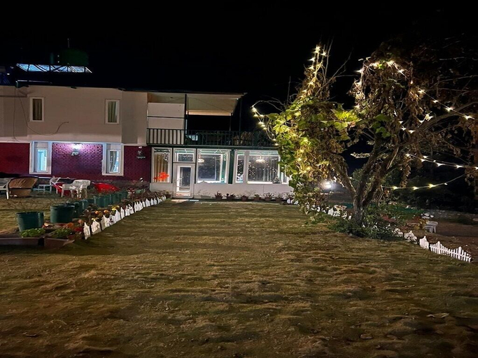Exterior & Views 2, Bougain Villa Cottage, Nainital