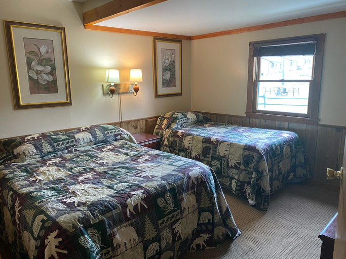 Bedroom, Lincoln Log Colony, Warren