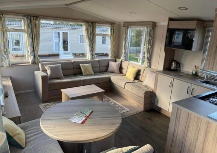 Living area, Beverley bay 2-bed Caravan, Sleeps 6, Pet Friendly, Torbay