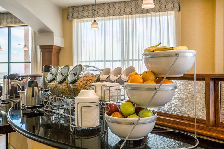 Food & Drinks 5, Comfort Suites Barstow near I-15, San Bernardino