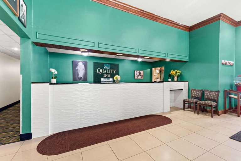 Public Area 2, Quality Inn Dry Ridge Area, Grant
