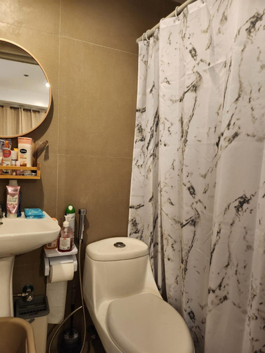 Bathroom 2, Victoria Towers D - 2 Bedroom Mejia Flat, Quezon City