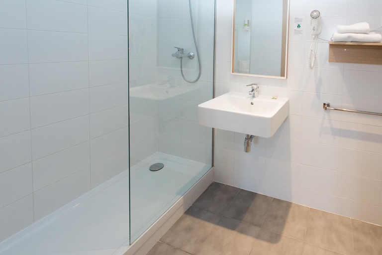 Bathroom 4, SmartRoom Barcelona, Barcelona