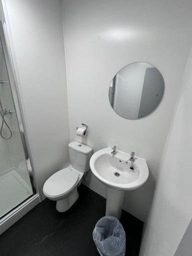 Bathroom 2, The Wyken Inn, Coventry