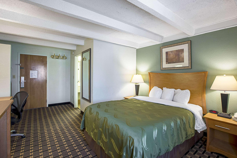 Bedroom 4, Quality Inn & Suites Council Bluffs - Omaha East, Pottawattamie