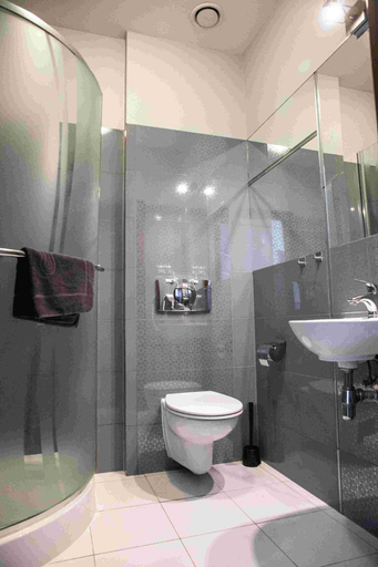 Bathroom 3, Adler Bed & Breakfast, Łódź