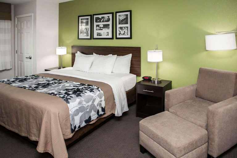 Bedroom 4, Sleep Inn & Suites Harrisburg - Hershey North, Dauphin