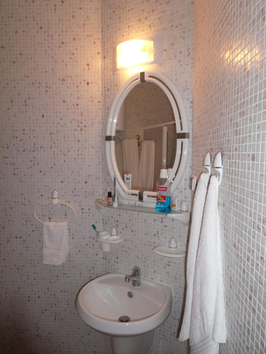 Bathroom 3, Family hotel Paradise, Varna