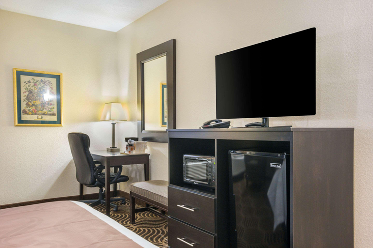 Bedroom 3, Quality Inn & Suites Florence, Boone